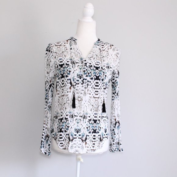 Tribal Jeans Tribal Print Blouse with Tassle Sz Xs - Picture 10 of 14